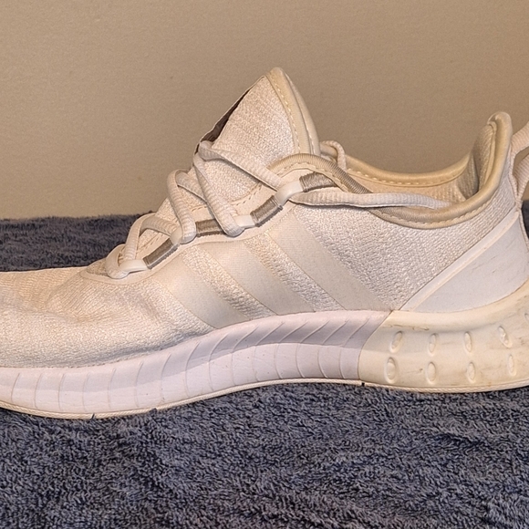 Adidas Women's Boost Sneakers Off-white size 9 - Picture 2 of 16